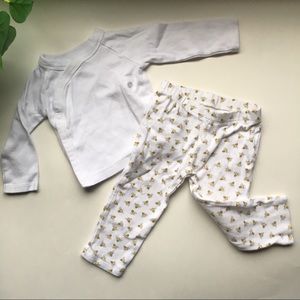 🚛 MOVING SALE 🚛Burt’s Bees pajama set